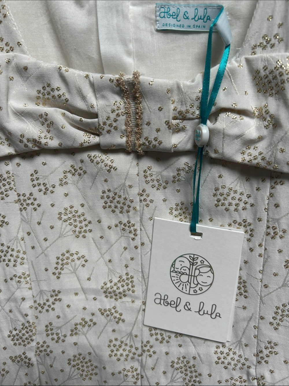 NWT! Abel & Lula Stunning Cream Party Dress with Gold Sparkle Bow. Fully lined - Picture 2 of 6